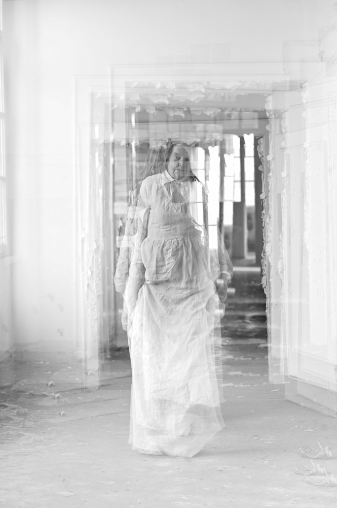 Fotografia dokumentalna- Czesława Włuka- Pani o czerwonych włosach