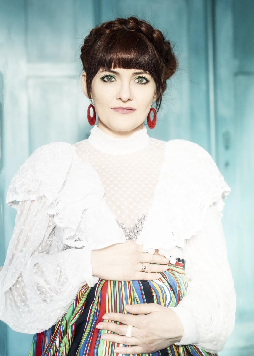 Sesja ciążowa- Czesława Włuka- Pani o czerwonych włosach