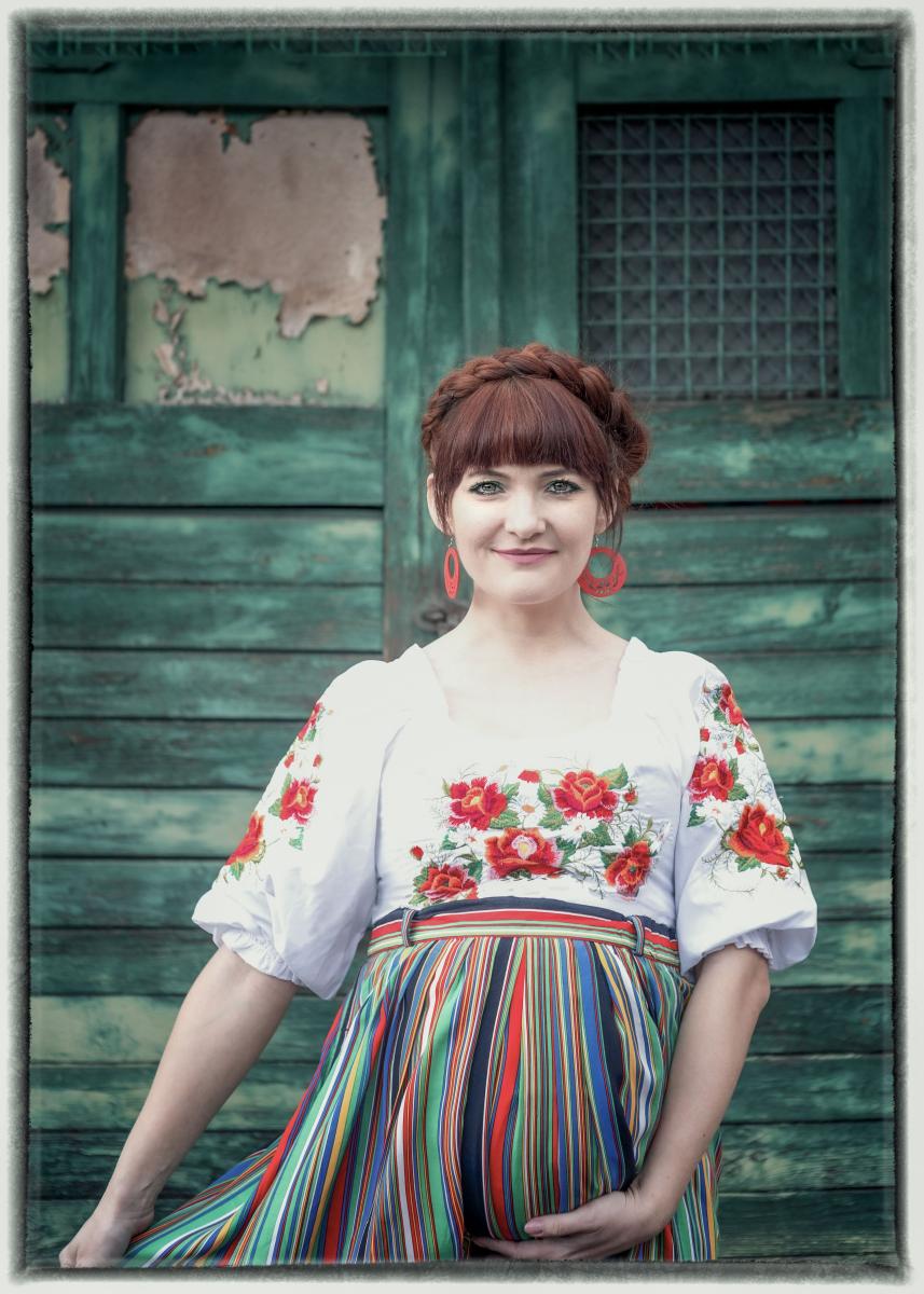 Sesja ciążowa- Czesława Włuka- Pani o czerwonych włosach