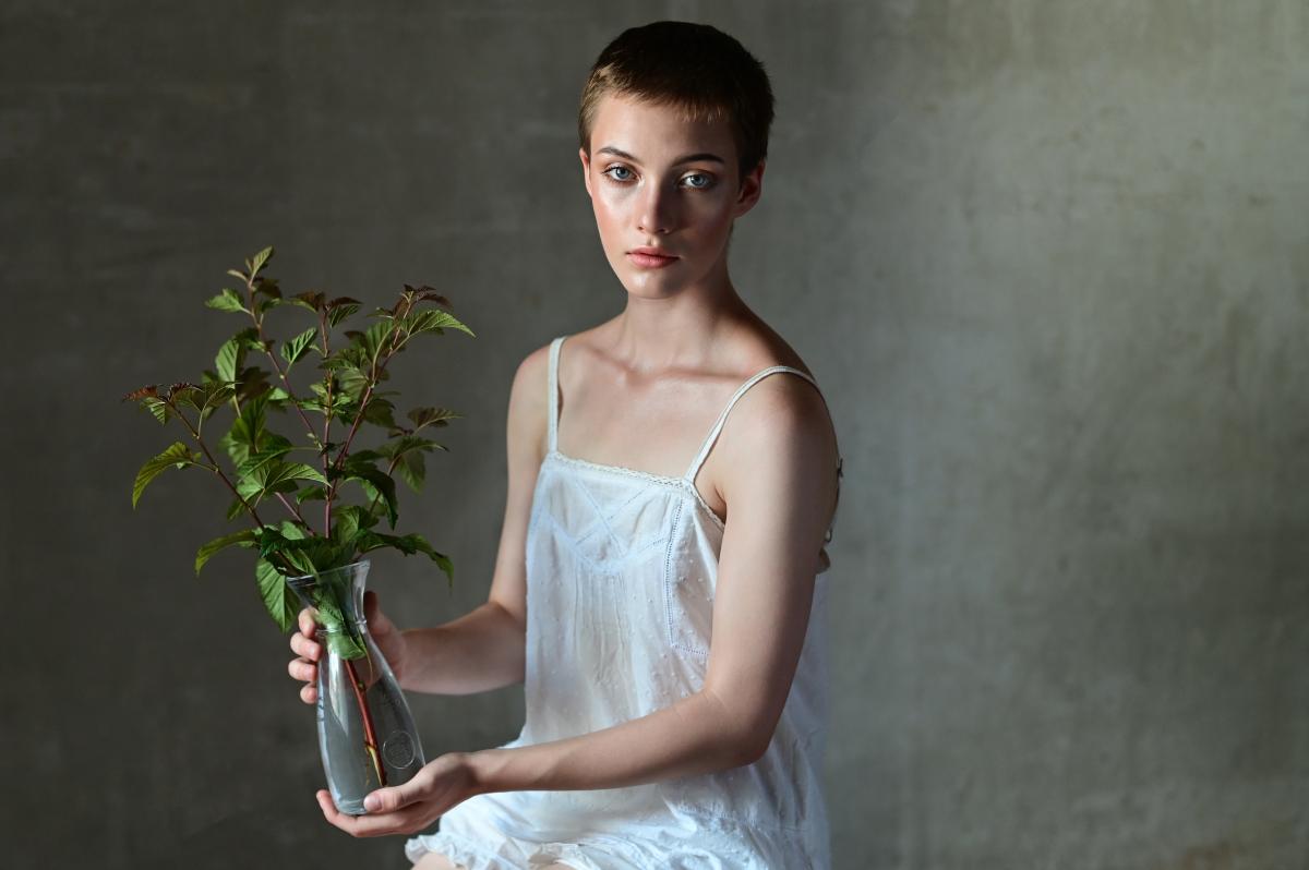 Fotografia portretowa- Czesława Włuka- Pani o czerwonych włosach