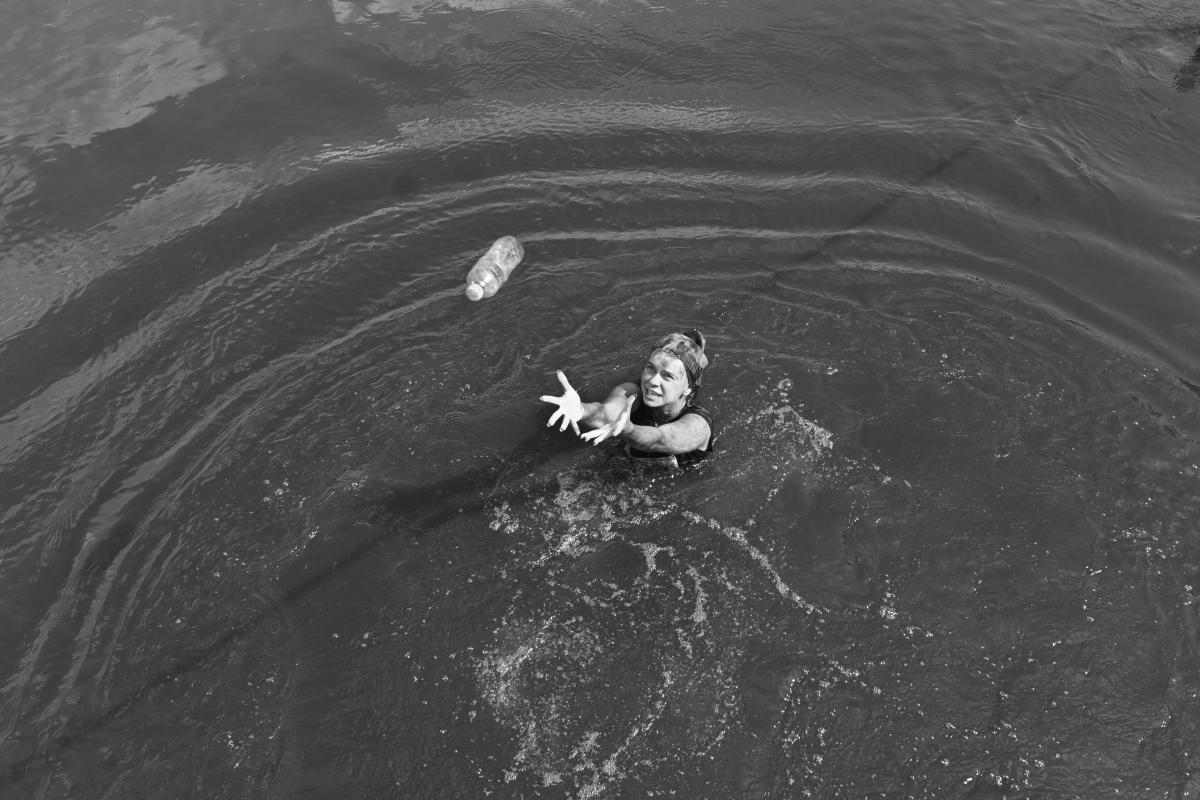 Fotografia reportażowa, Katorżnik- Czesława Włuka- Pani o czerwonych włosach