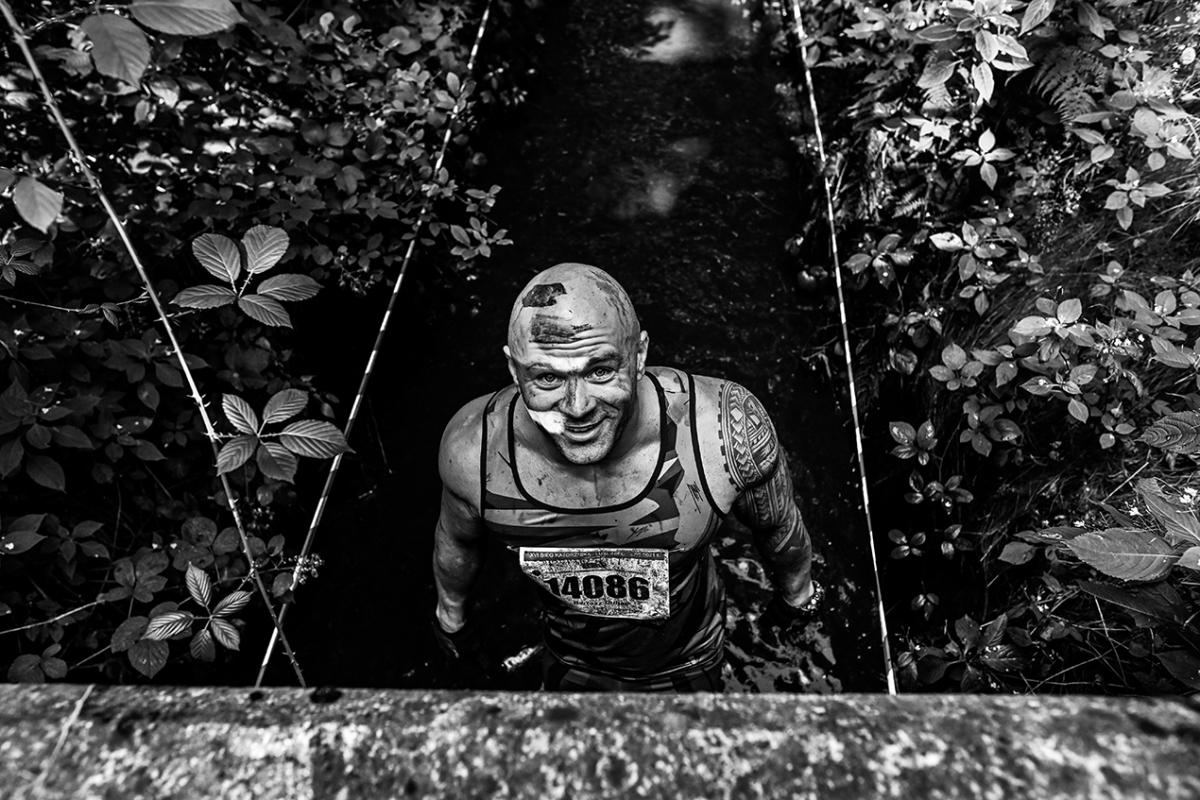 Fotografia reportażowa, Katorżnik- Czesława Włuka- Pani o czerwonych włosach