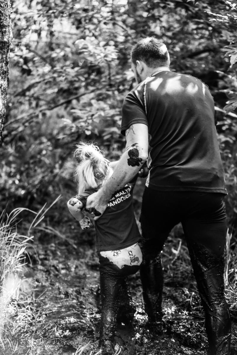 Fotografia reportażowa, Katorżnik- Czesława Włuka- Pani o czerwonych włosach