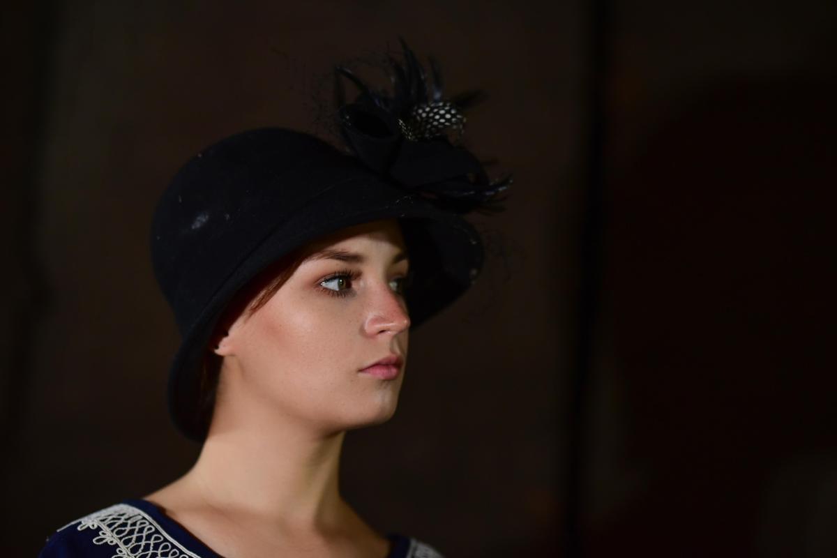 Czesława Włuka- Pani o czerwonych włosach, fotografia- Lubliniec