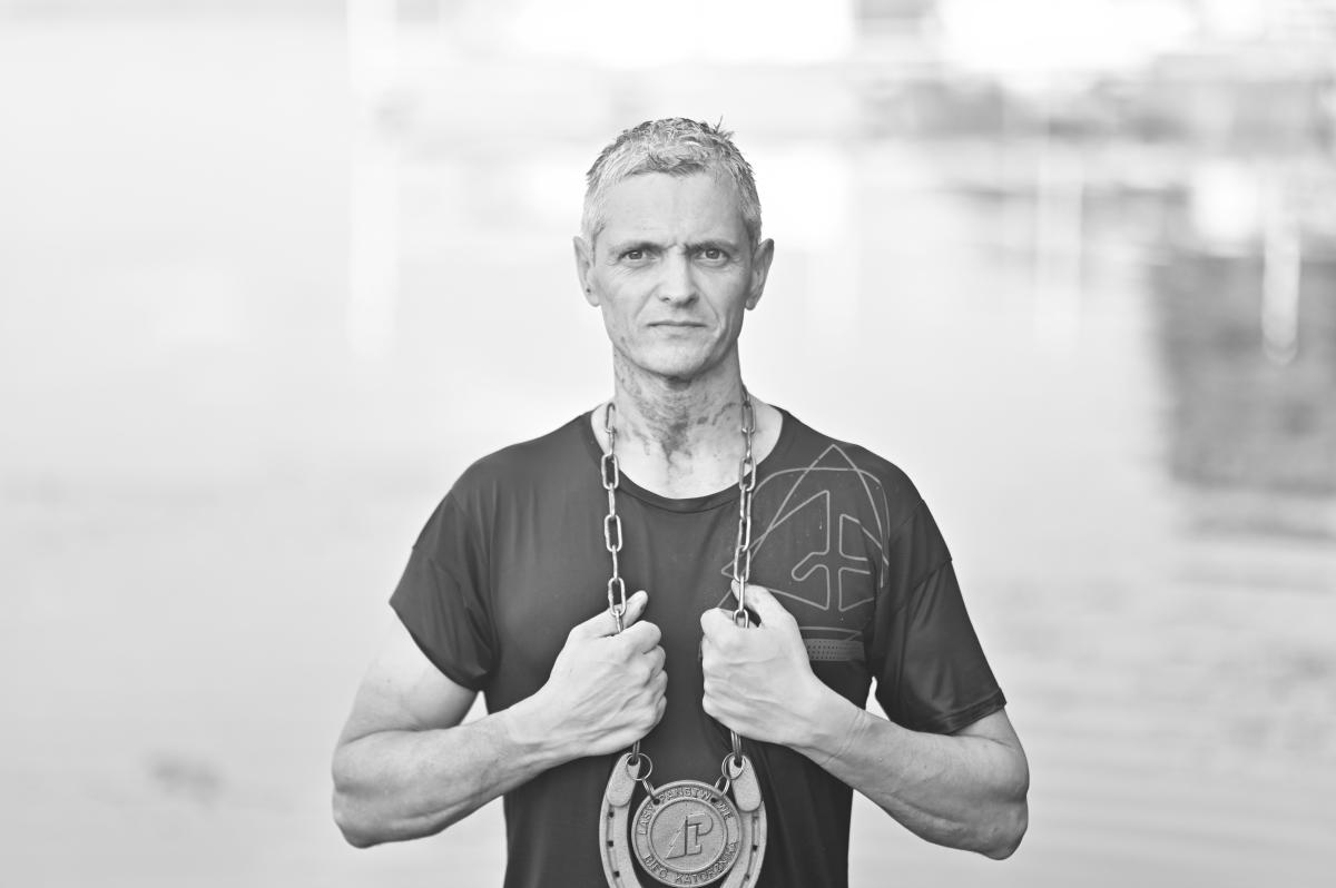 Fotografia reportażowa, Katorżnik- Czesława Włuka- Pani o czerwonych włosach