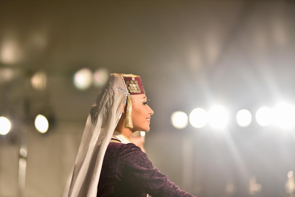 Fotografia reportażowa- Czesława Włuka- Pani o czerwonych włosach