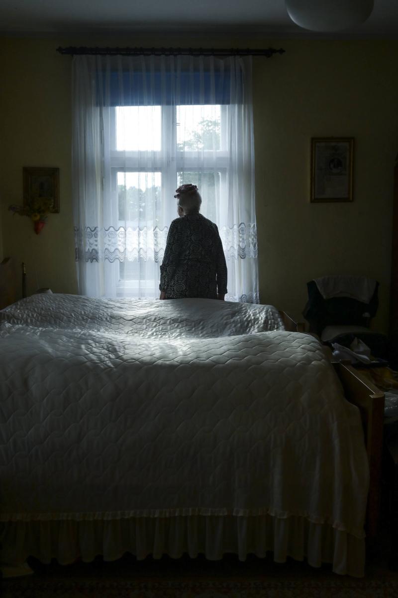 Fotografia dokumentalna- Czesława Włuka, Pani o czerwonych włosach