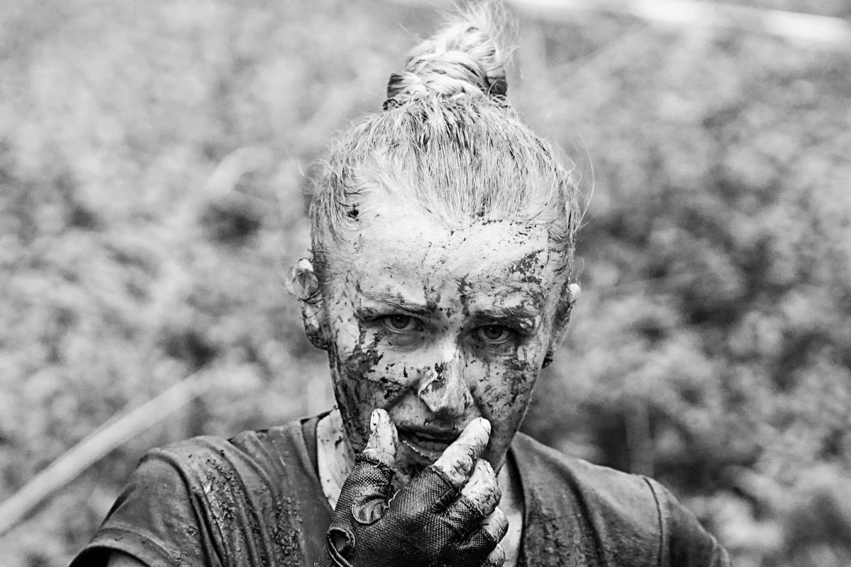 Fotografia reportażowa- Czesława Włuka- Pani o czerwonych włosach