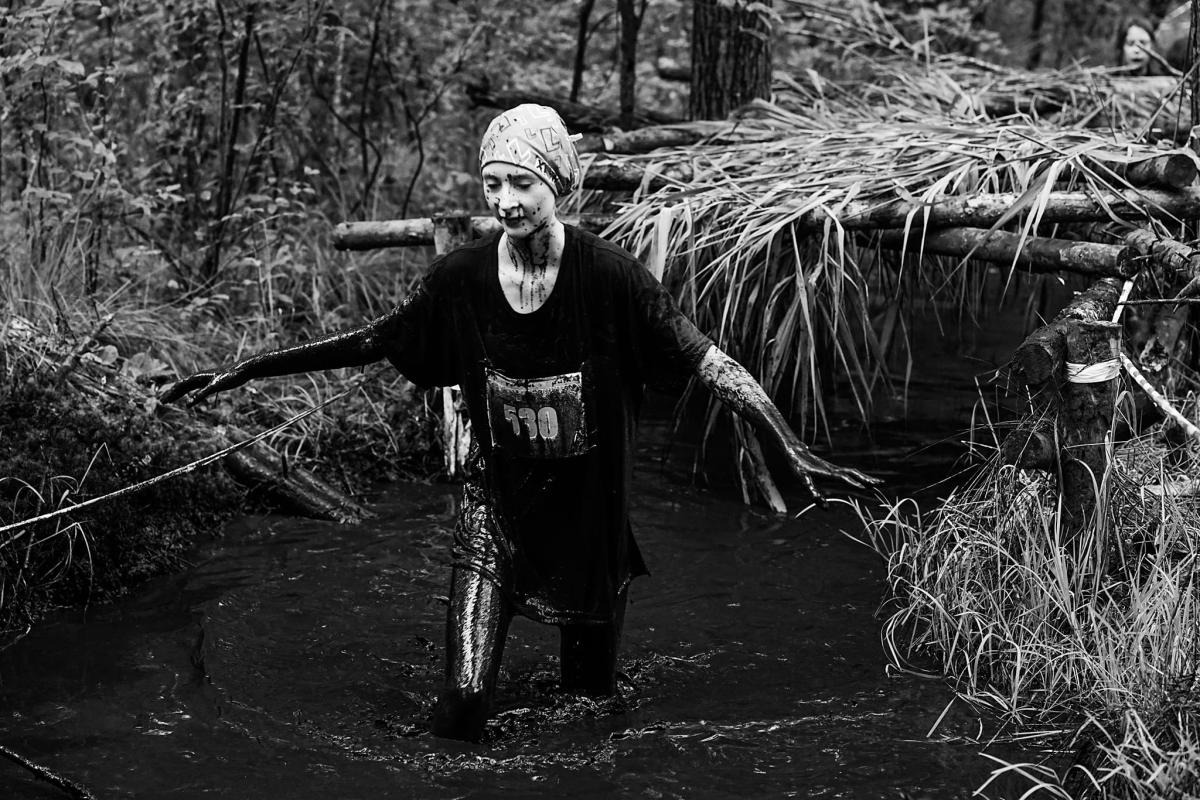 Fotografia reportażowa- Czesława Włuka- Pani o czerwonych włosach