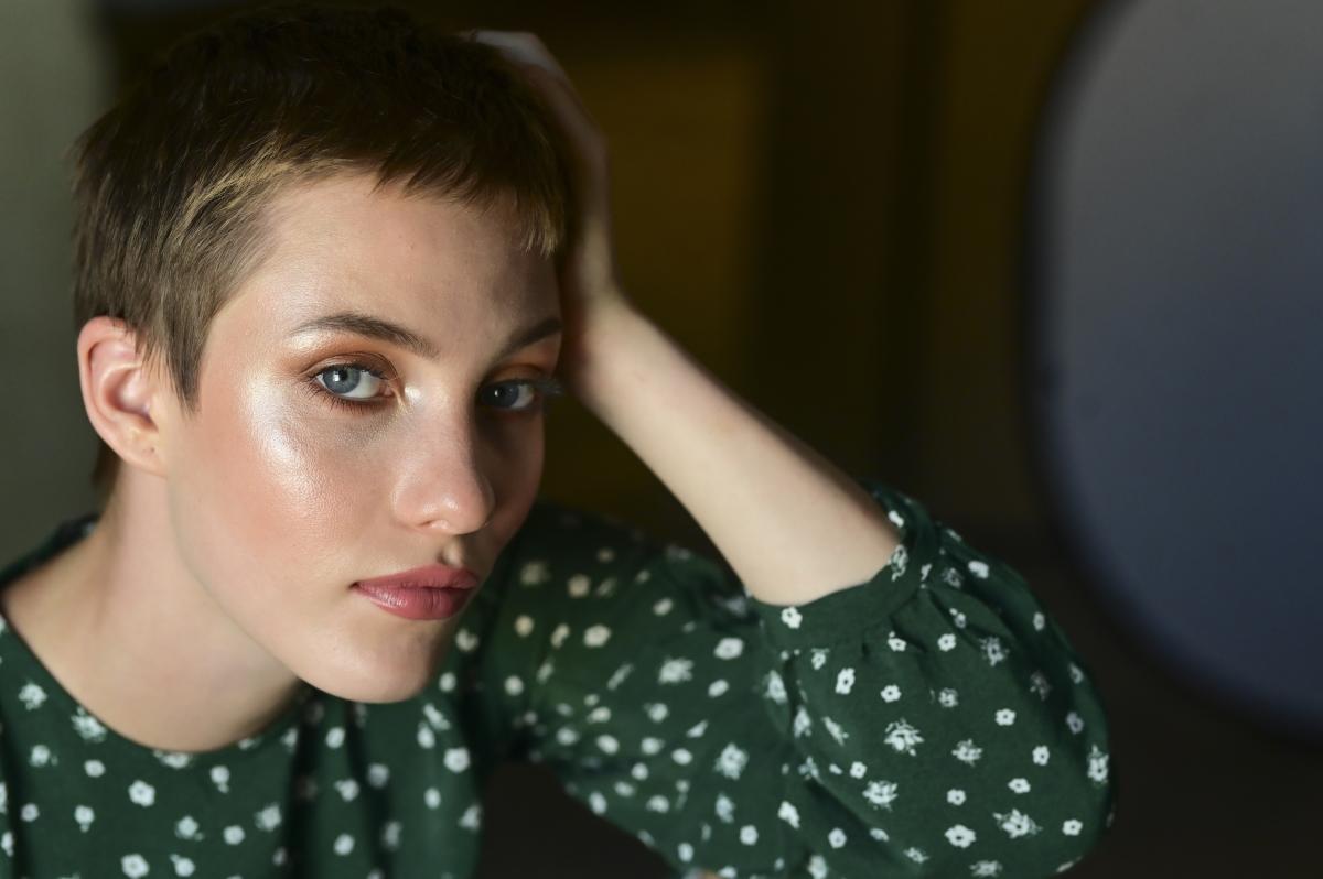 Fotografia portretowa- Czesława Włuka- Pani o czerwonych włosach