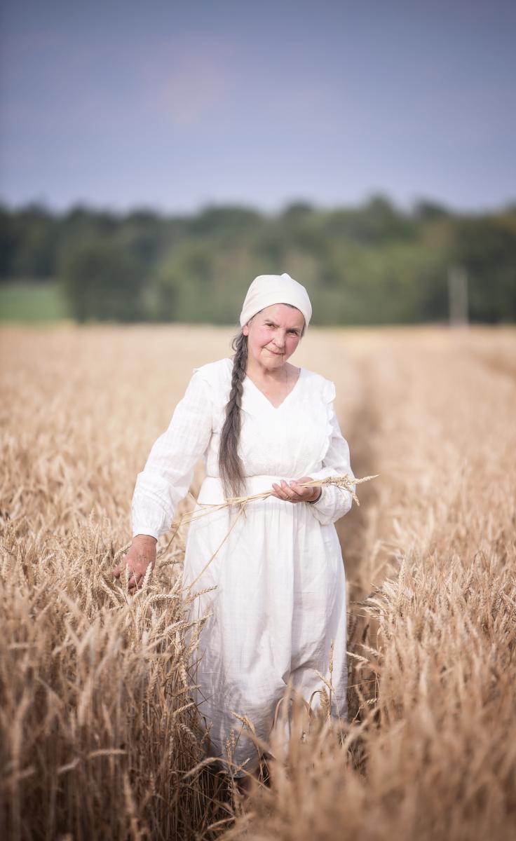 Czesława Włuka-czeslawawluka.art, Pani o czerwonych włosach